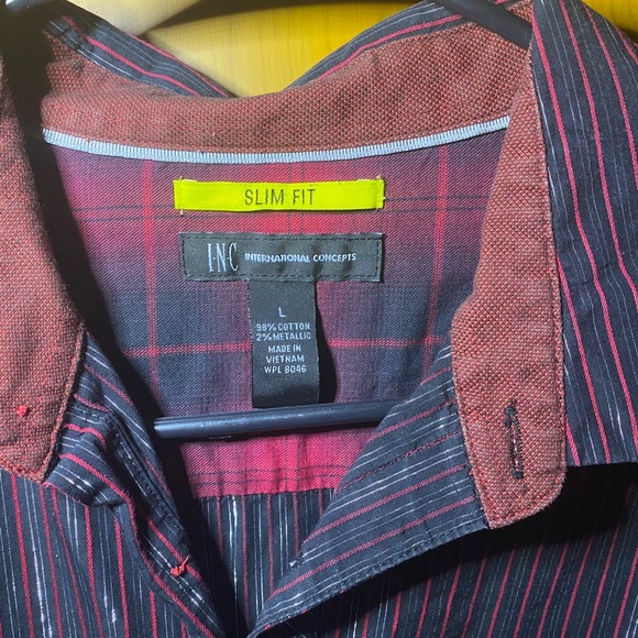 Button up shirt - Picture 2 of 2